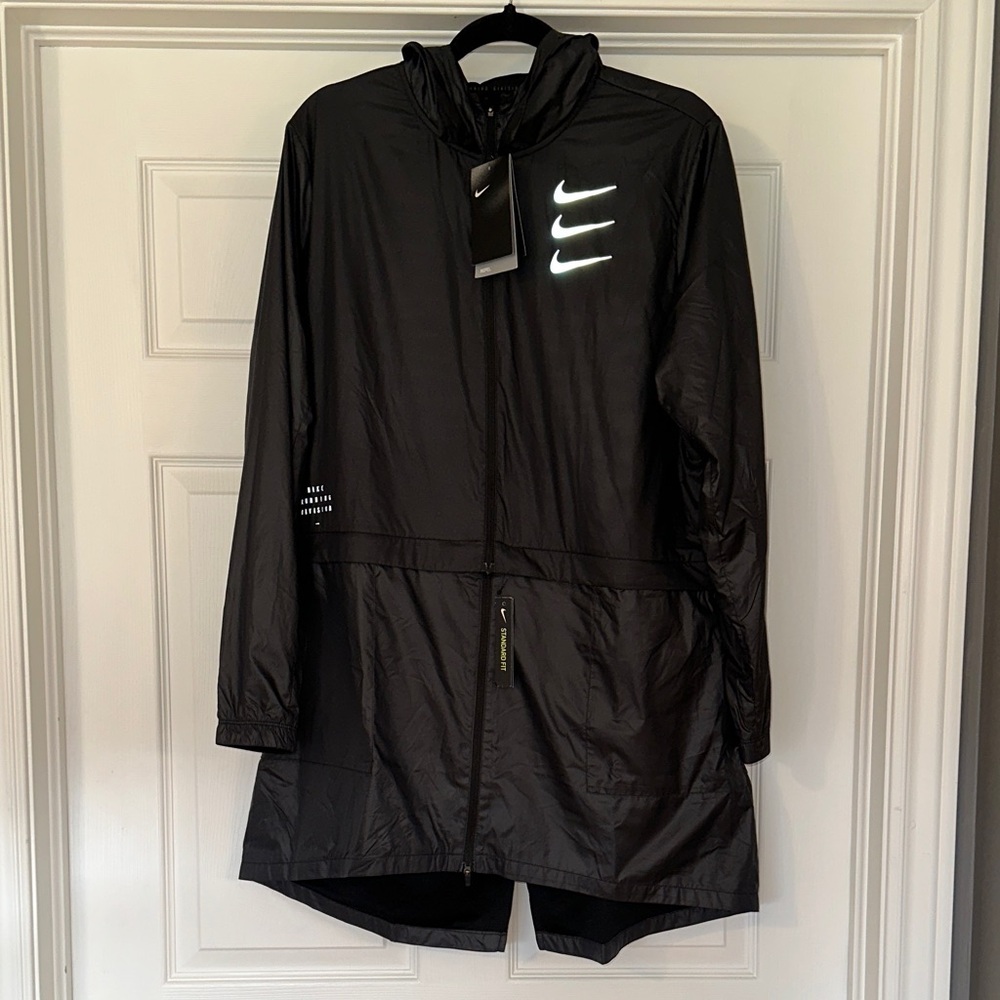 Nike Black Running Jacket with Reflective Details XL